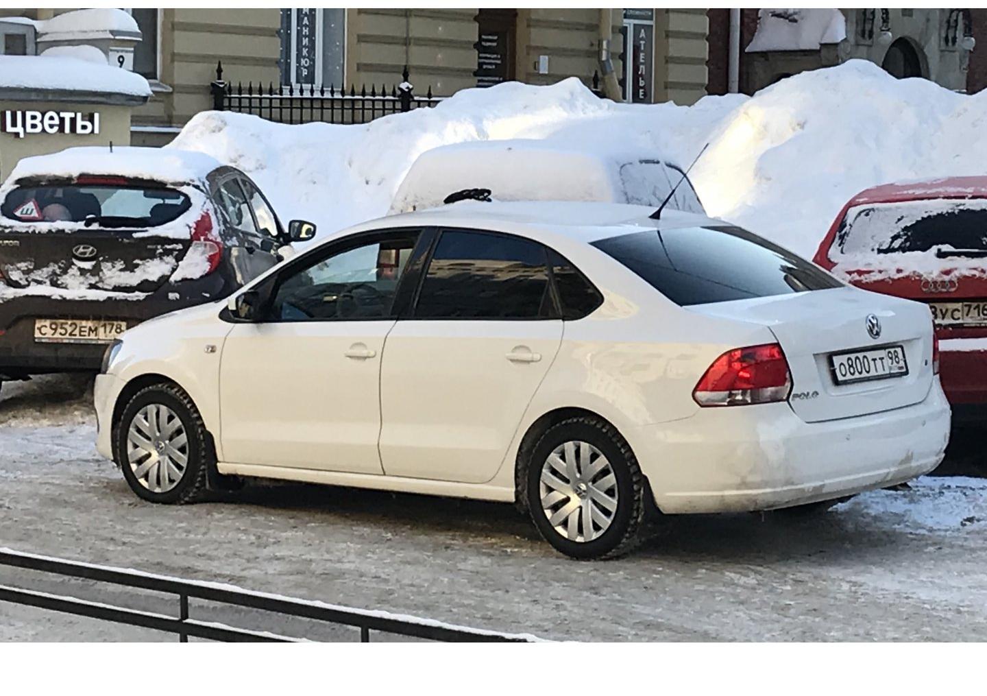 Автомобиль госномер О800ТТ98