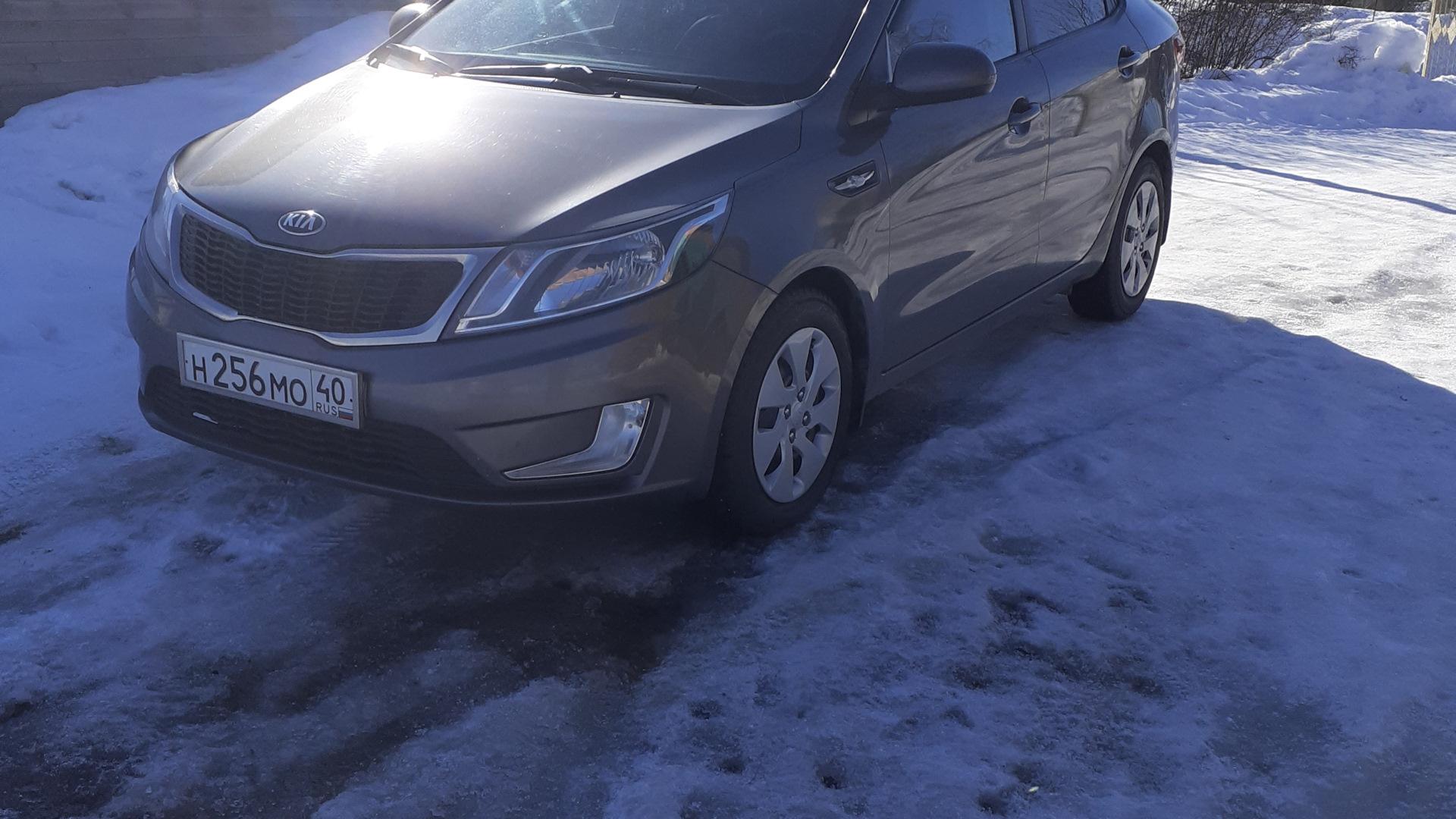 Автомобиль госномер Н256МО40
