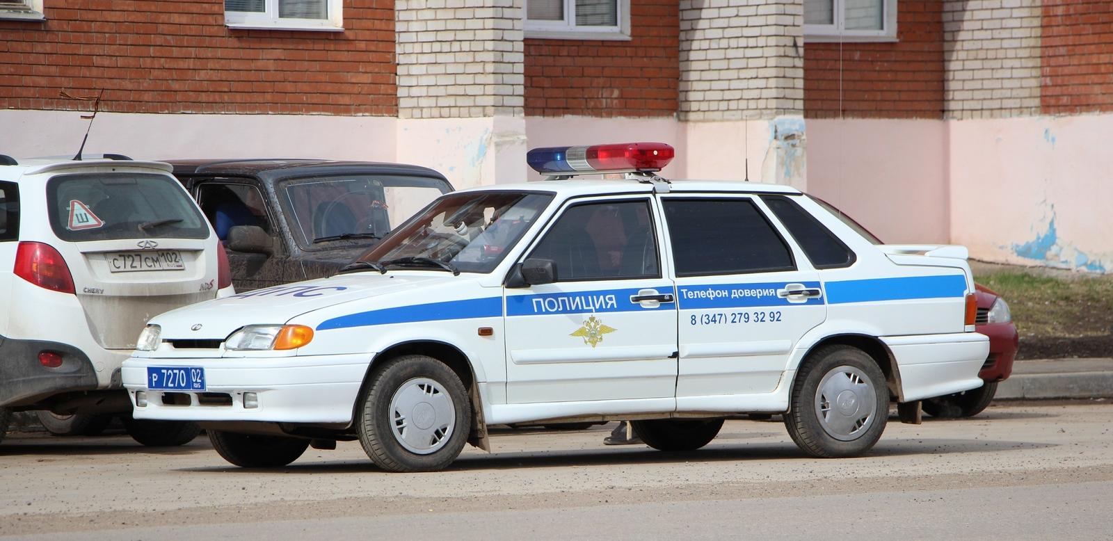 Автомобиль госномер Р727002