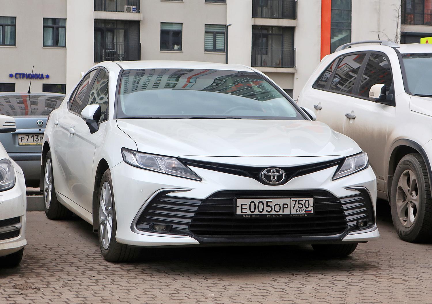 Автомобиль госномер Е005ОР750