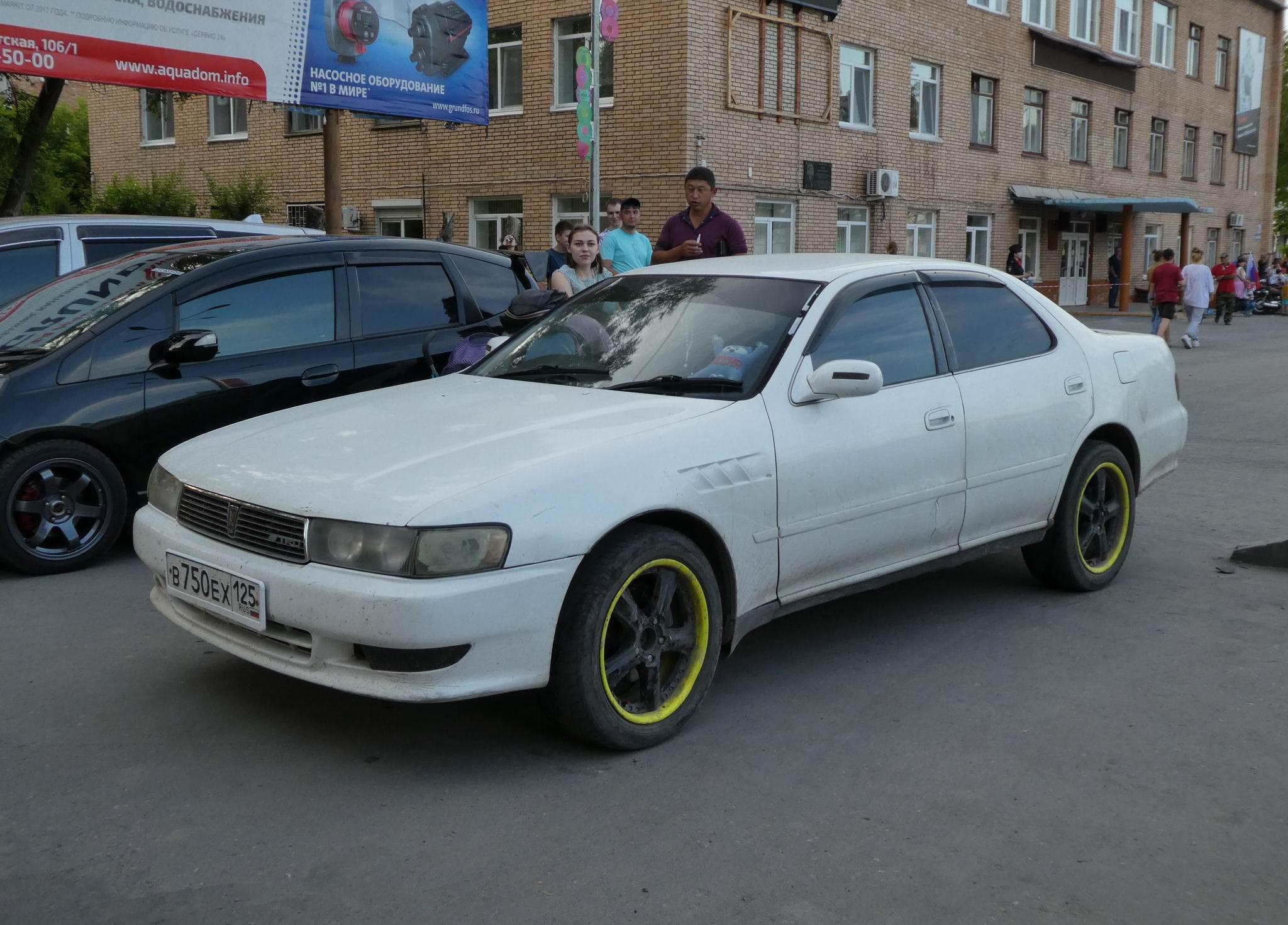 Автомобиль госномер В750ЕХ125