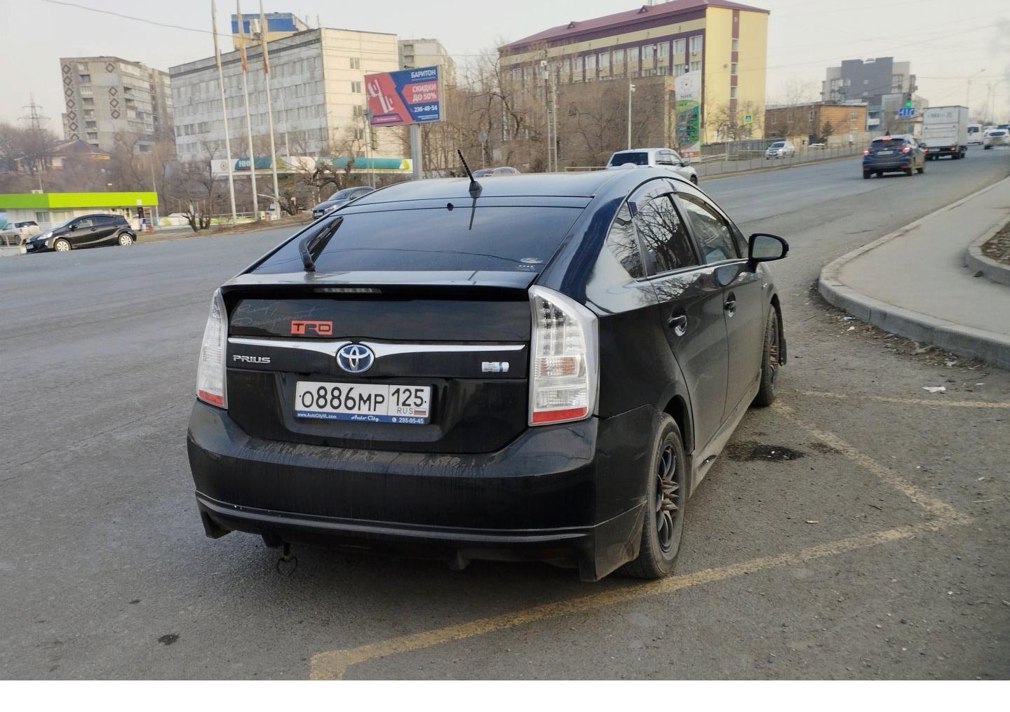 Автомобиль госномер О886МР125