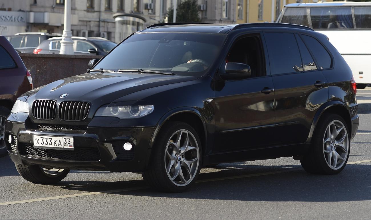 Автомобиль госномер Х333КА33