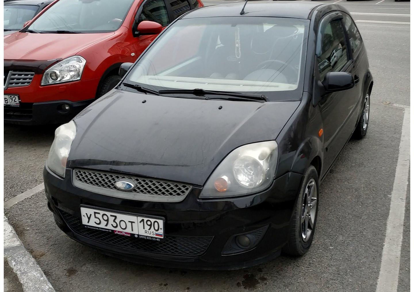 Автомобиль госномер У593ОТ190