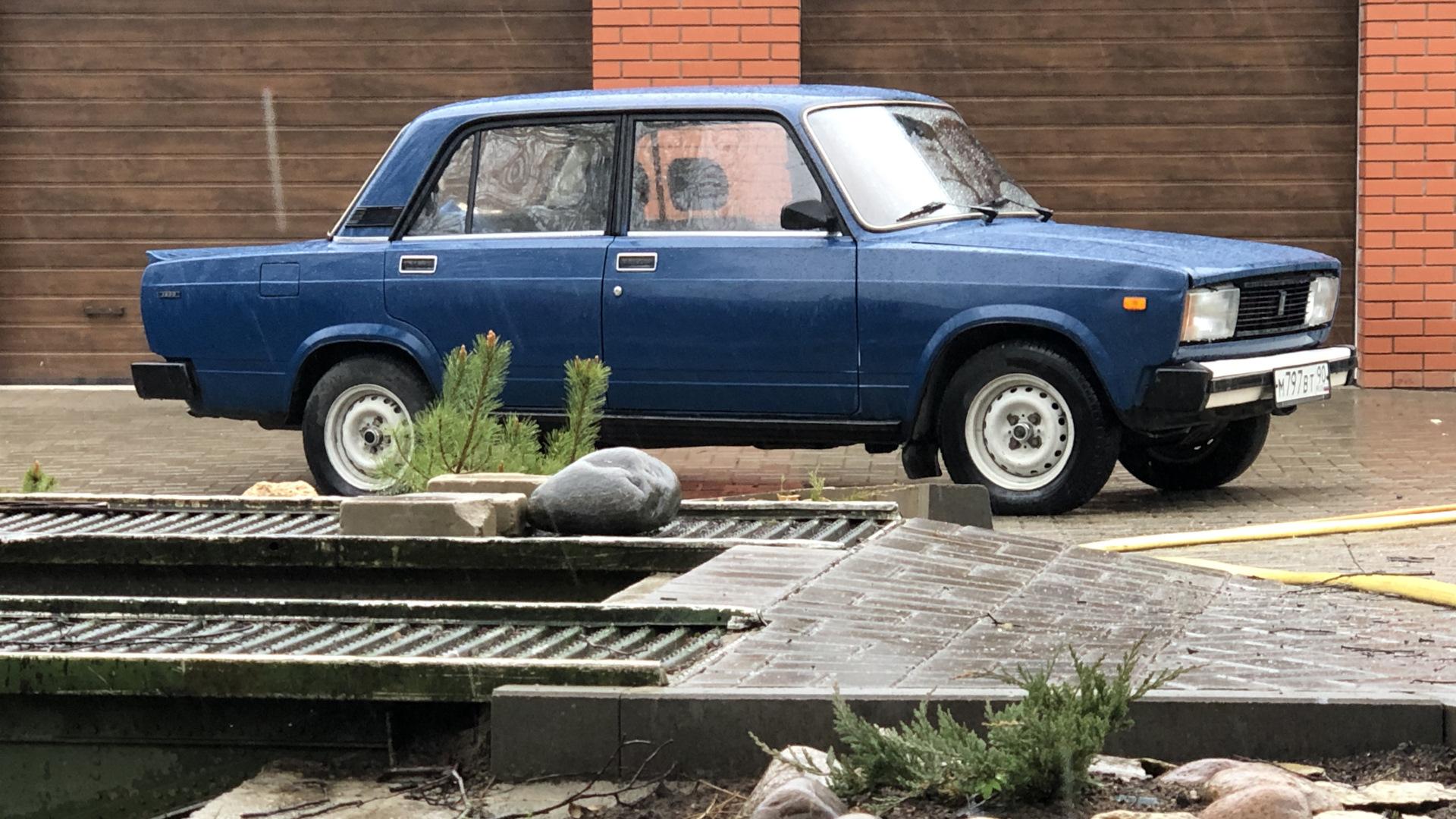 Автомобиль госномер М797ВТ70
