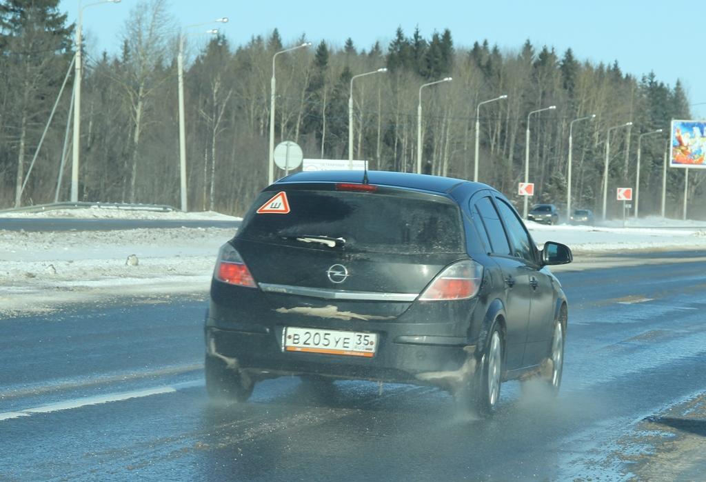 Автомобиль госномер В205УЕ35