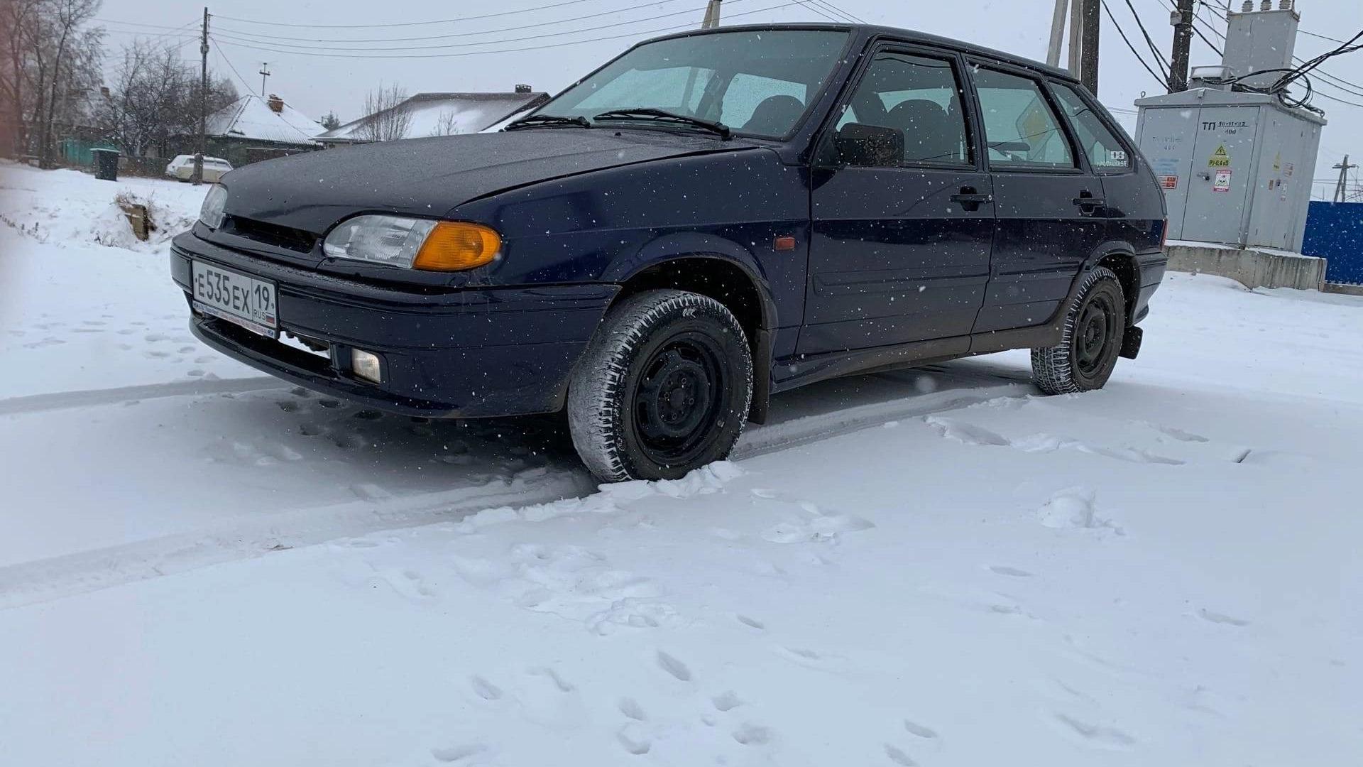 Автомобиль госномер Е535ЕХ19