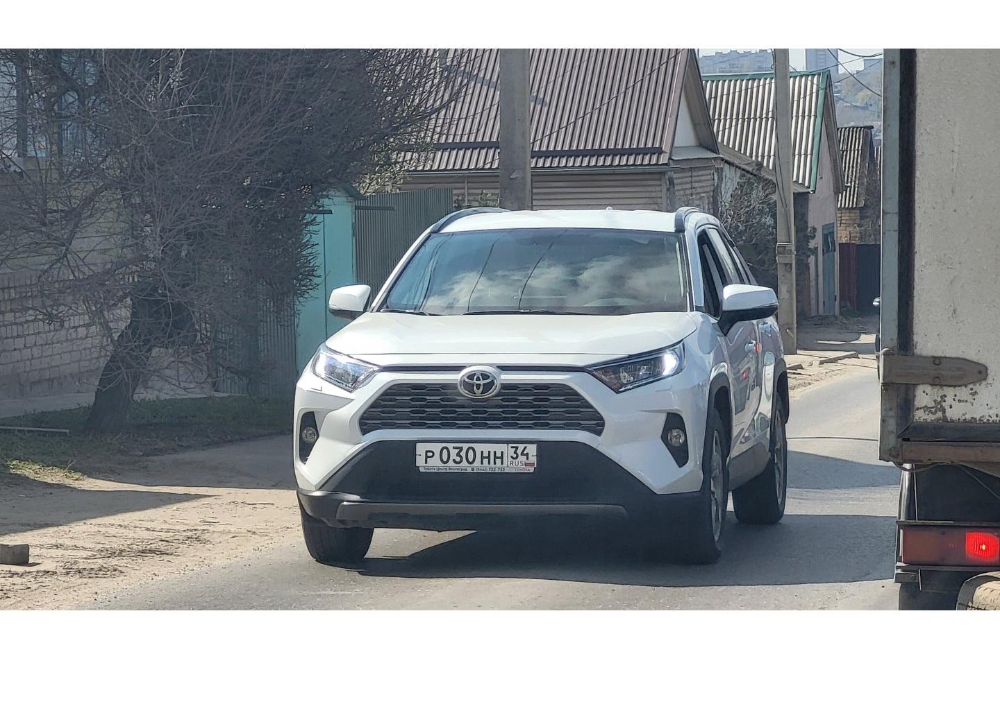 Автомобиль госномер Р030НН34