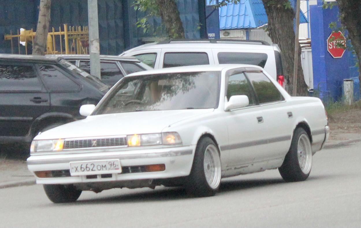 Автомобиль госномер Х662ОМ96
