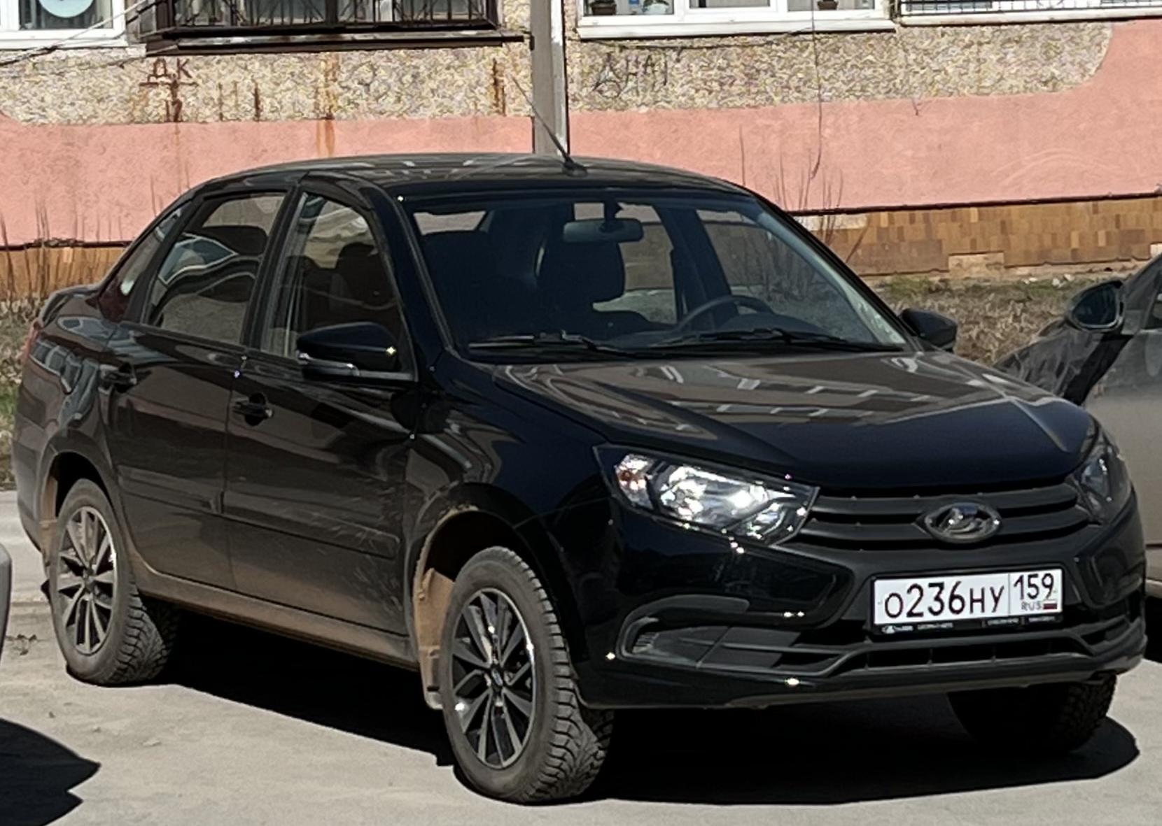 Автомобиль госномер О236НУ159