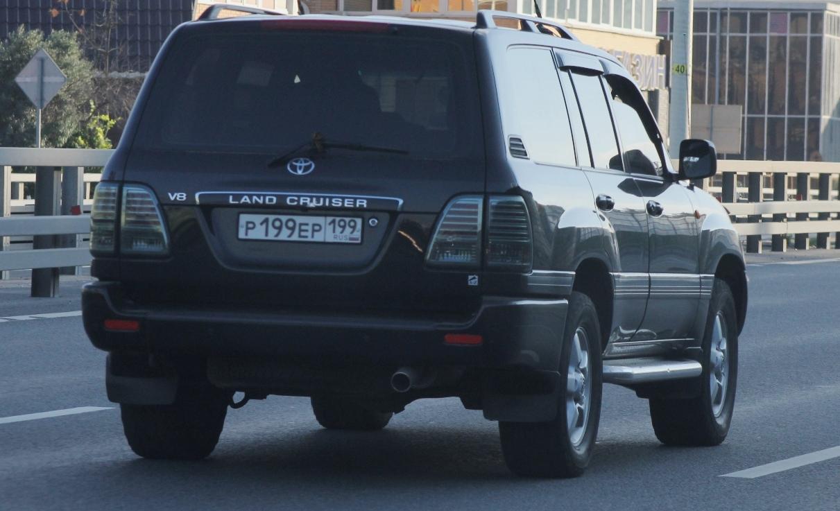 Автомобиль госномер Р199ЕР199