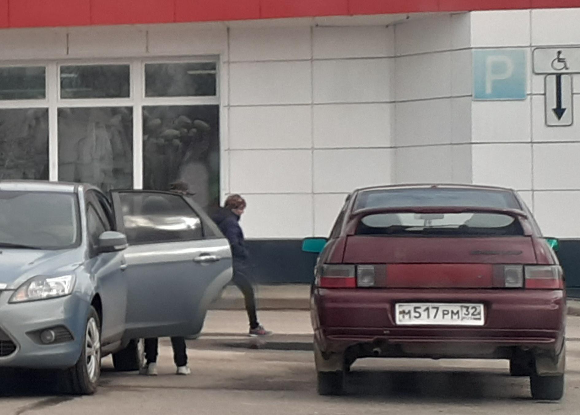 Автомобиль госномер М517РМ32