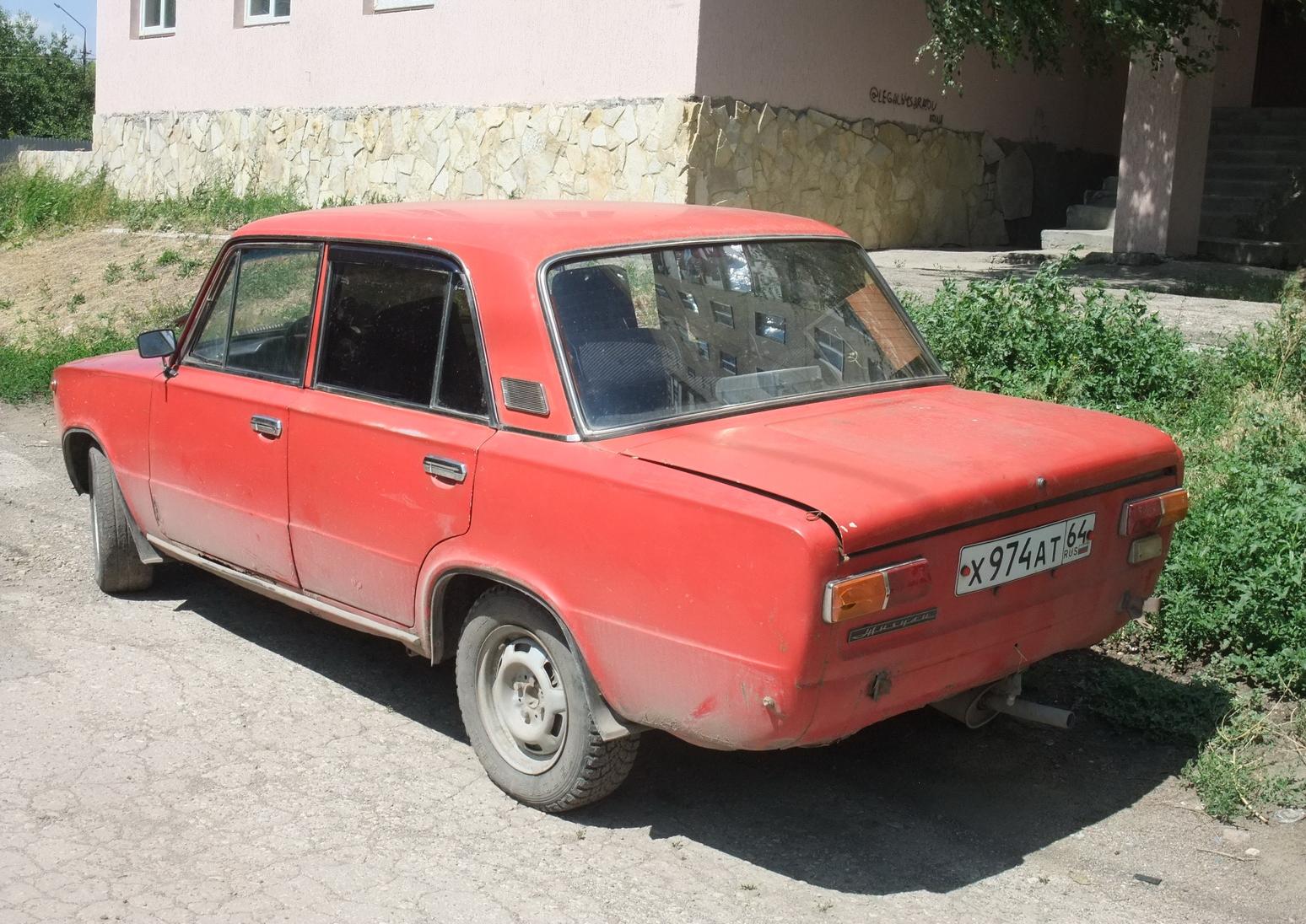 Автомобиль госномер Х974АТ64