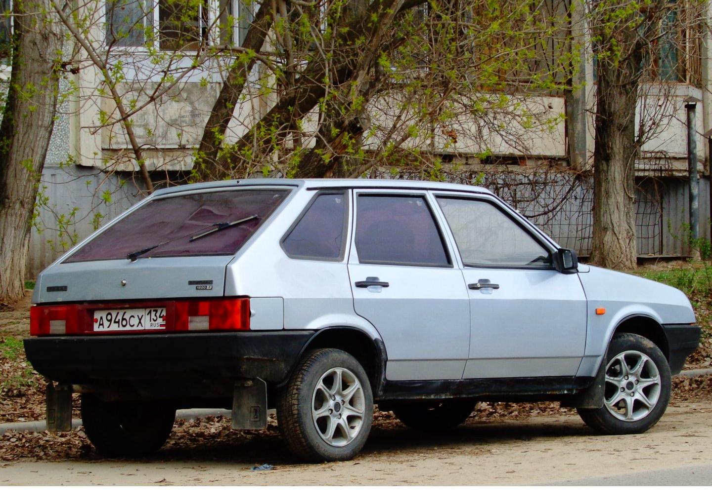 Автомобиль госномер А946СХ134