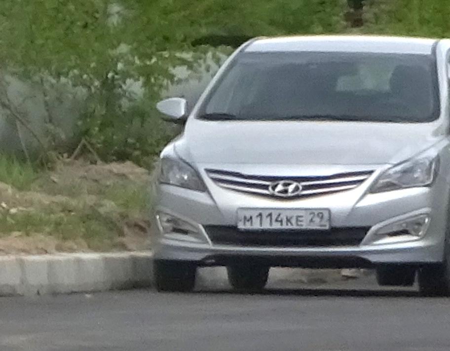 Автомобиль госномер М114КЕ29
