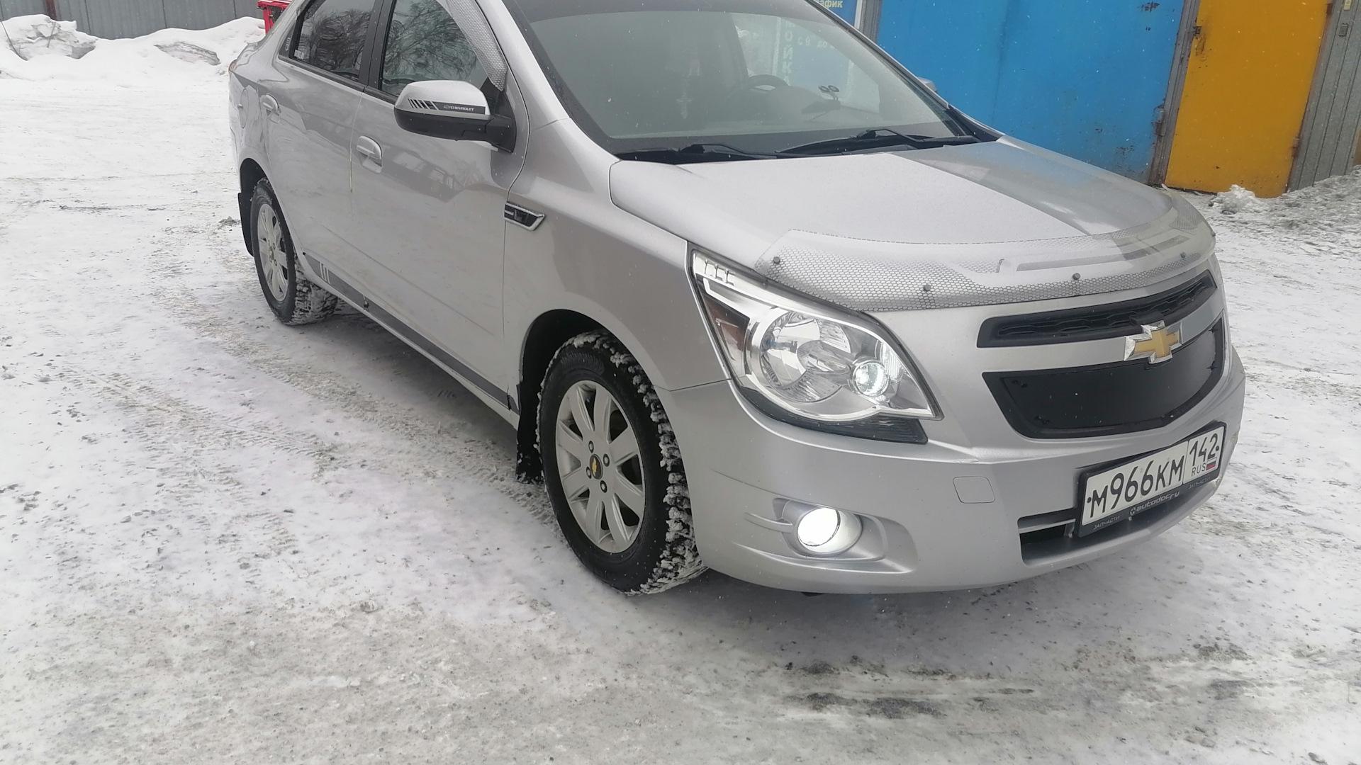 Автомобиль госномер М966КМ142