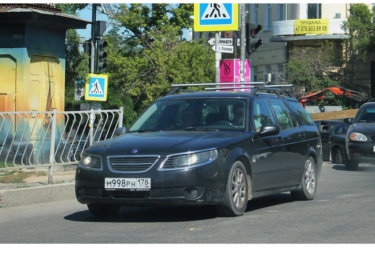 Автомобиль госномер М998РН178