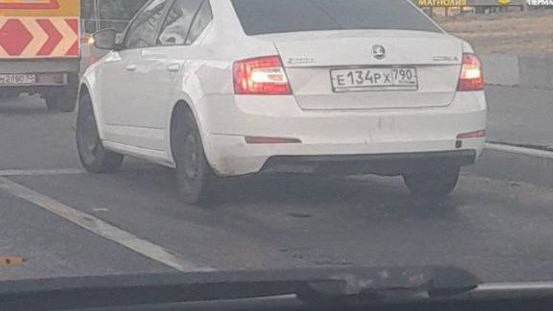 Автомобиль госномер Е134РХ790