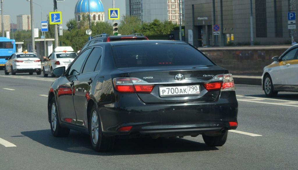 Автомобиль госномер Р700АК790