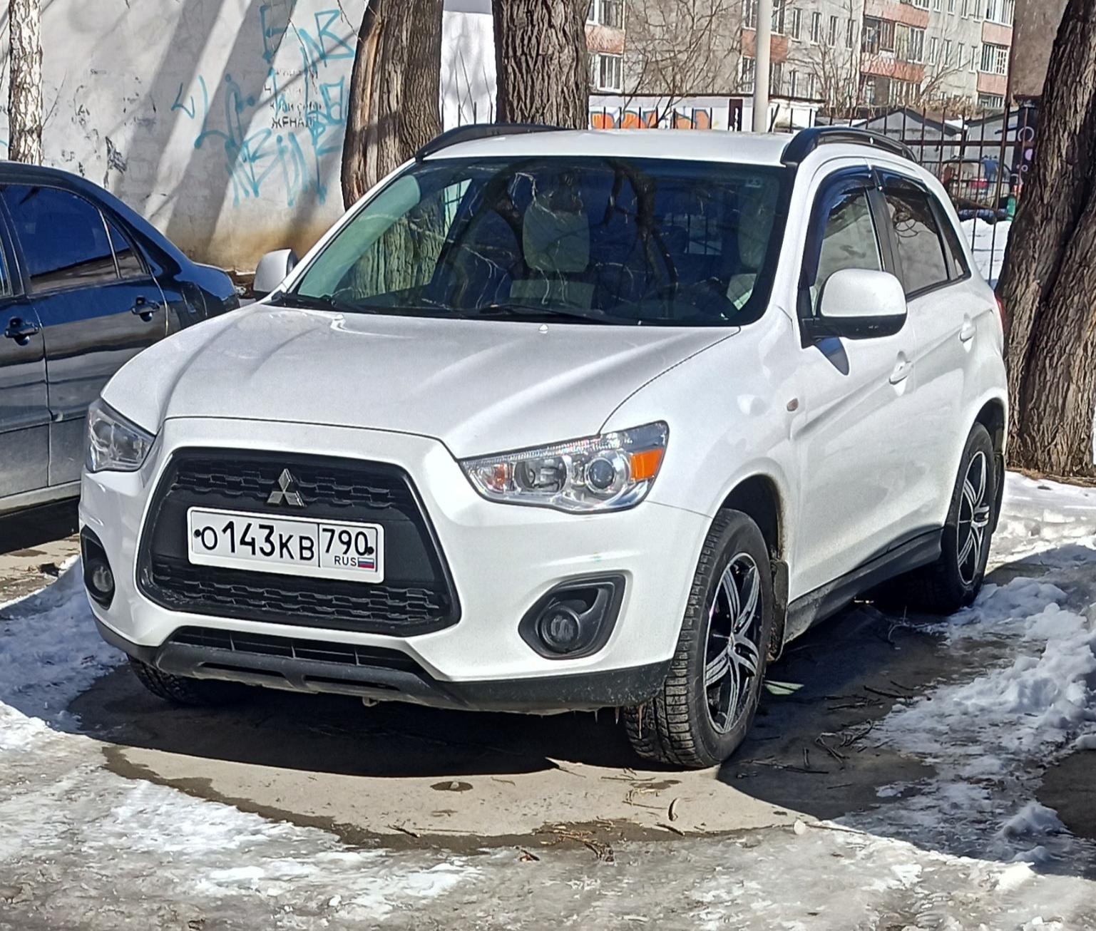Автомобиль госномер О143КВ790