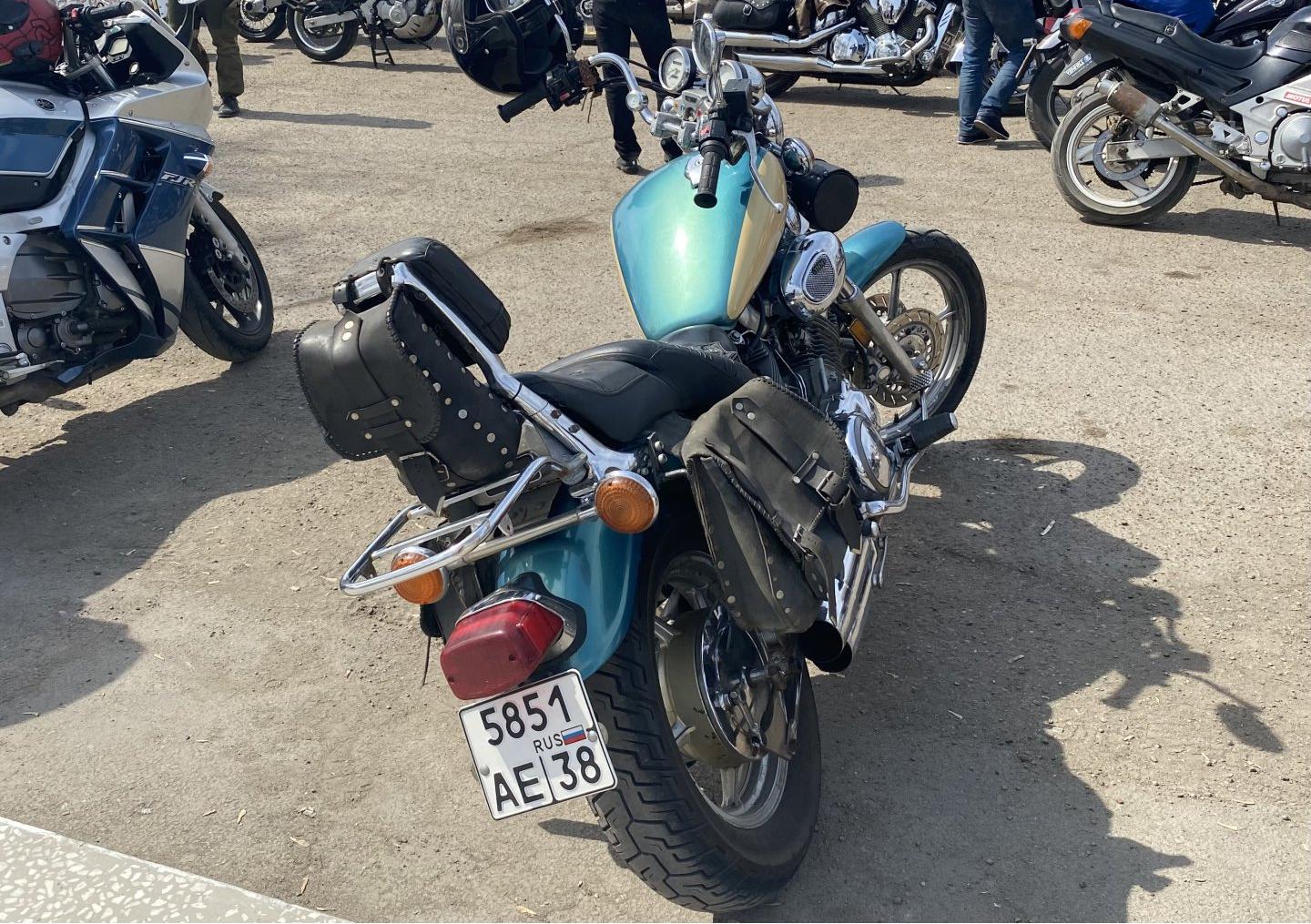 Автомобиль госномер 5851АЕ38