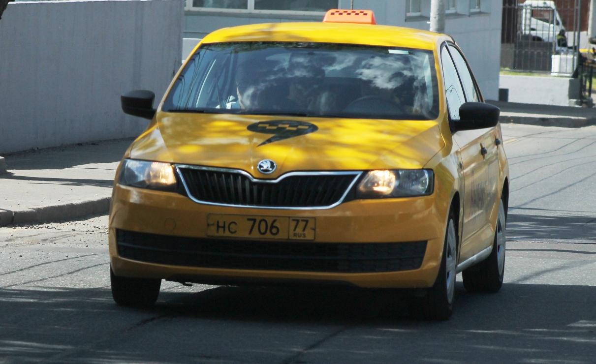 Автомобиль госномер НС70677
