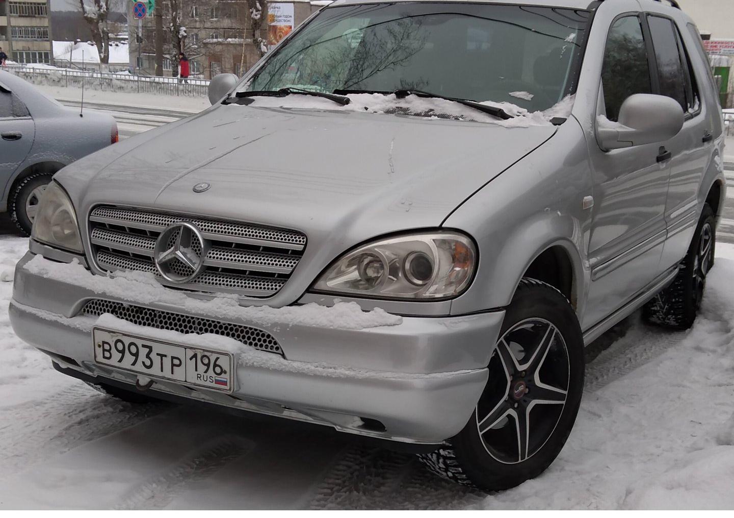 Автомобиль госномер В993ТР196