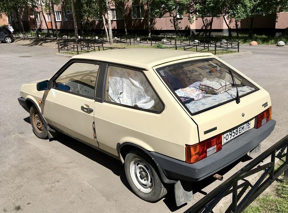 Автомобиль госномер О958ЕМ78