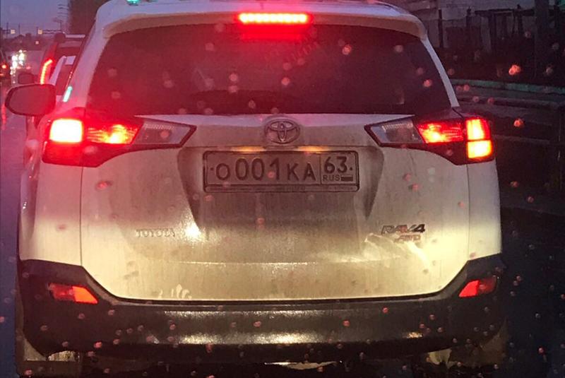 Автомобиль госномер О001КА63