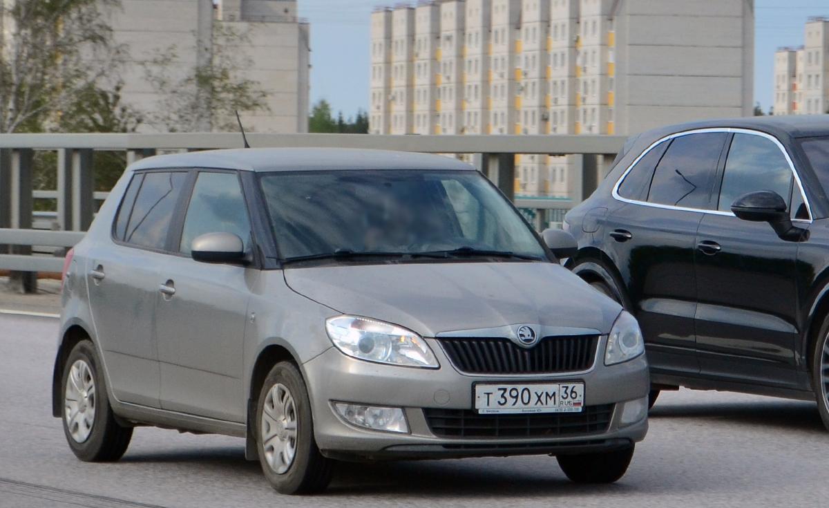 Автомобиль госномер Т390ХМ36