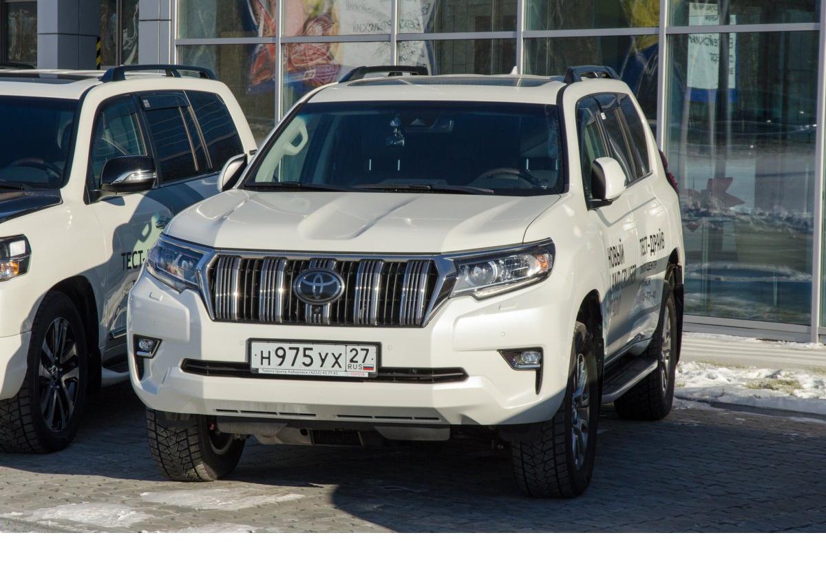 Автомобиль госномер Н975УХ27