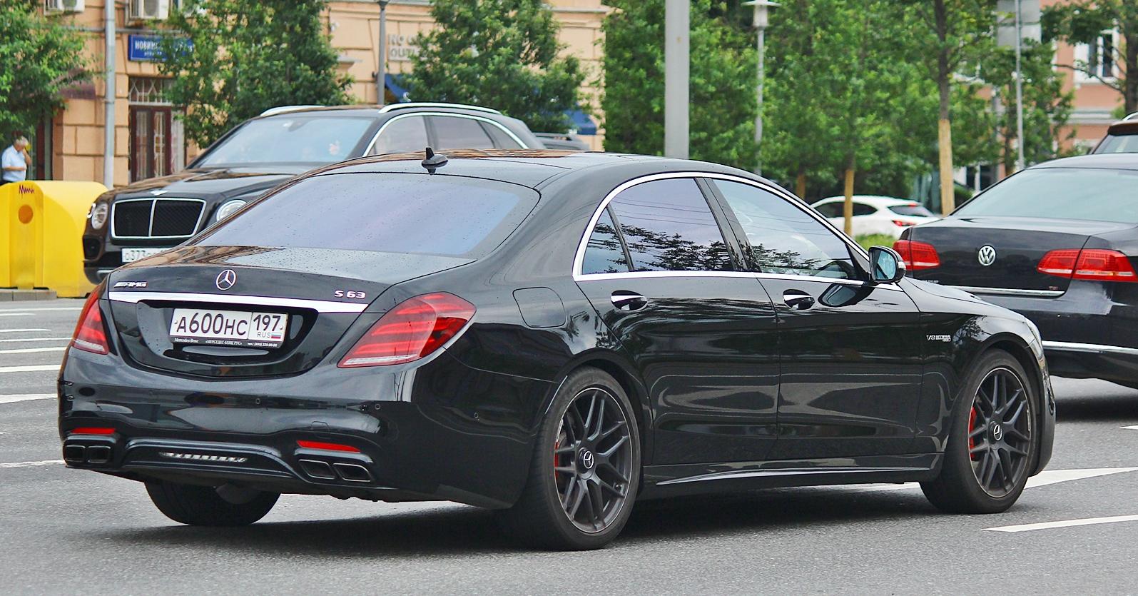 Автомобиль госномер А600НС197
