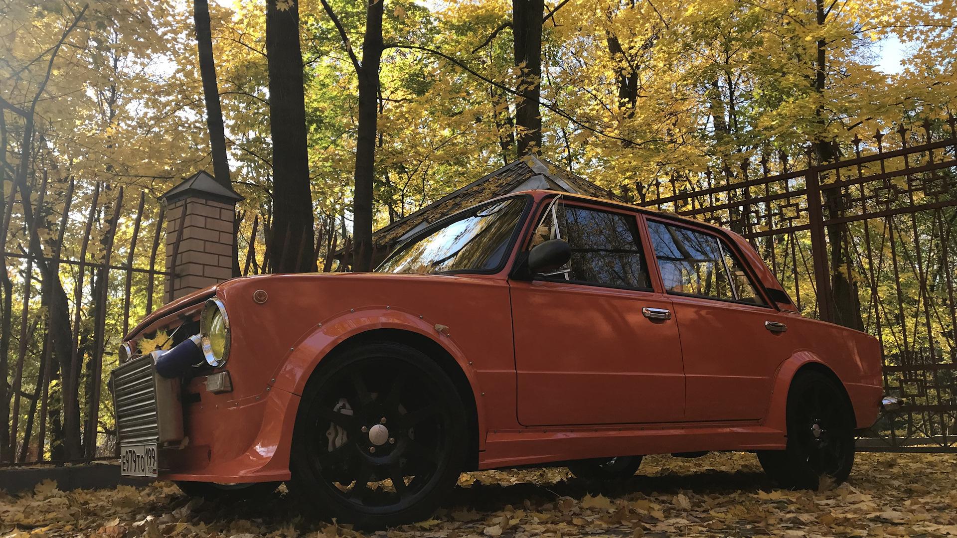 Автомобиль госномер Е979ТО199