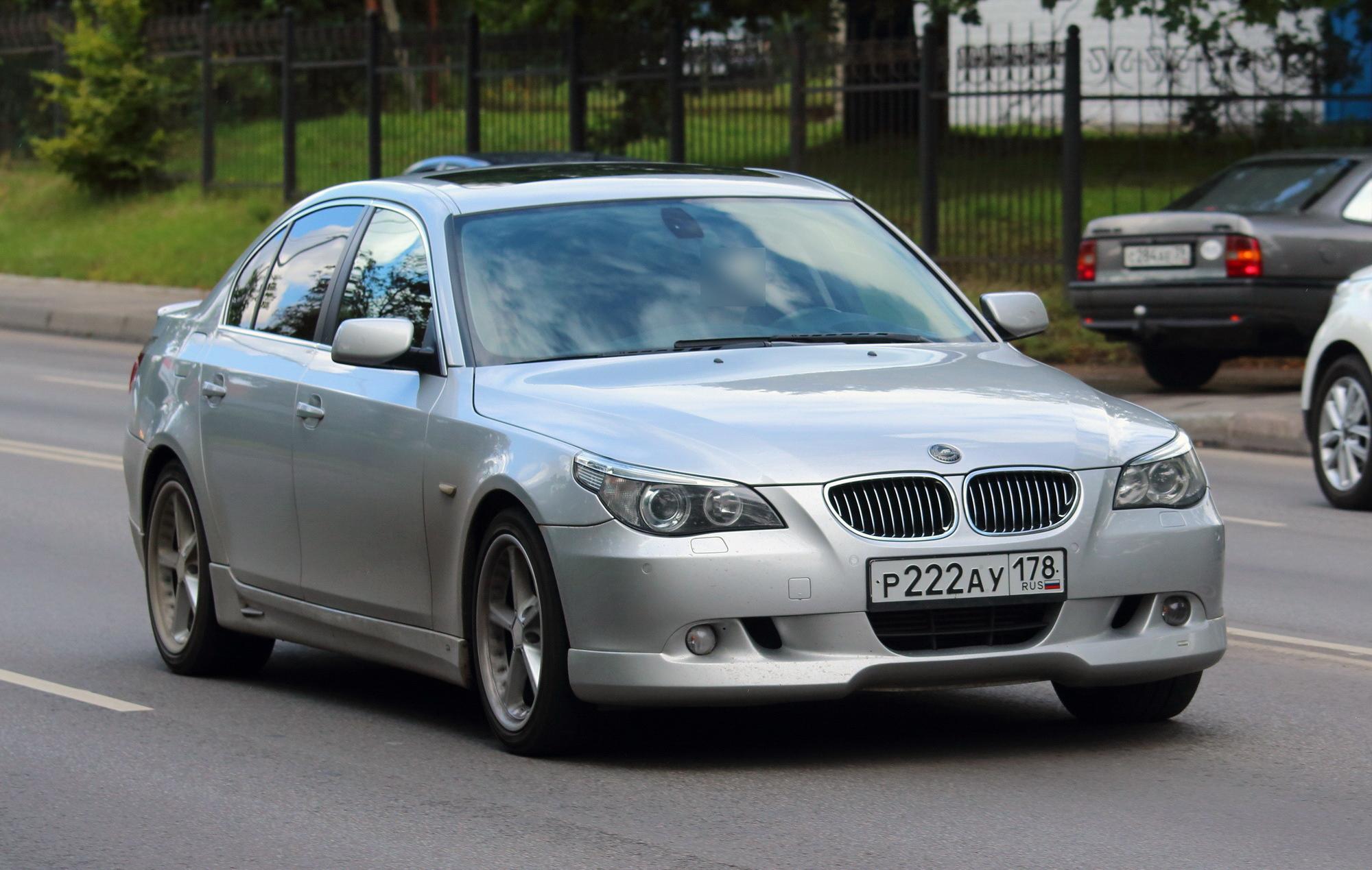 Автомобиль госномер Р222АУ178