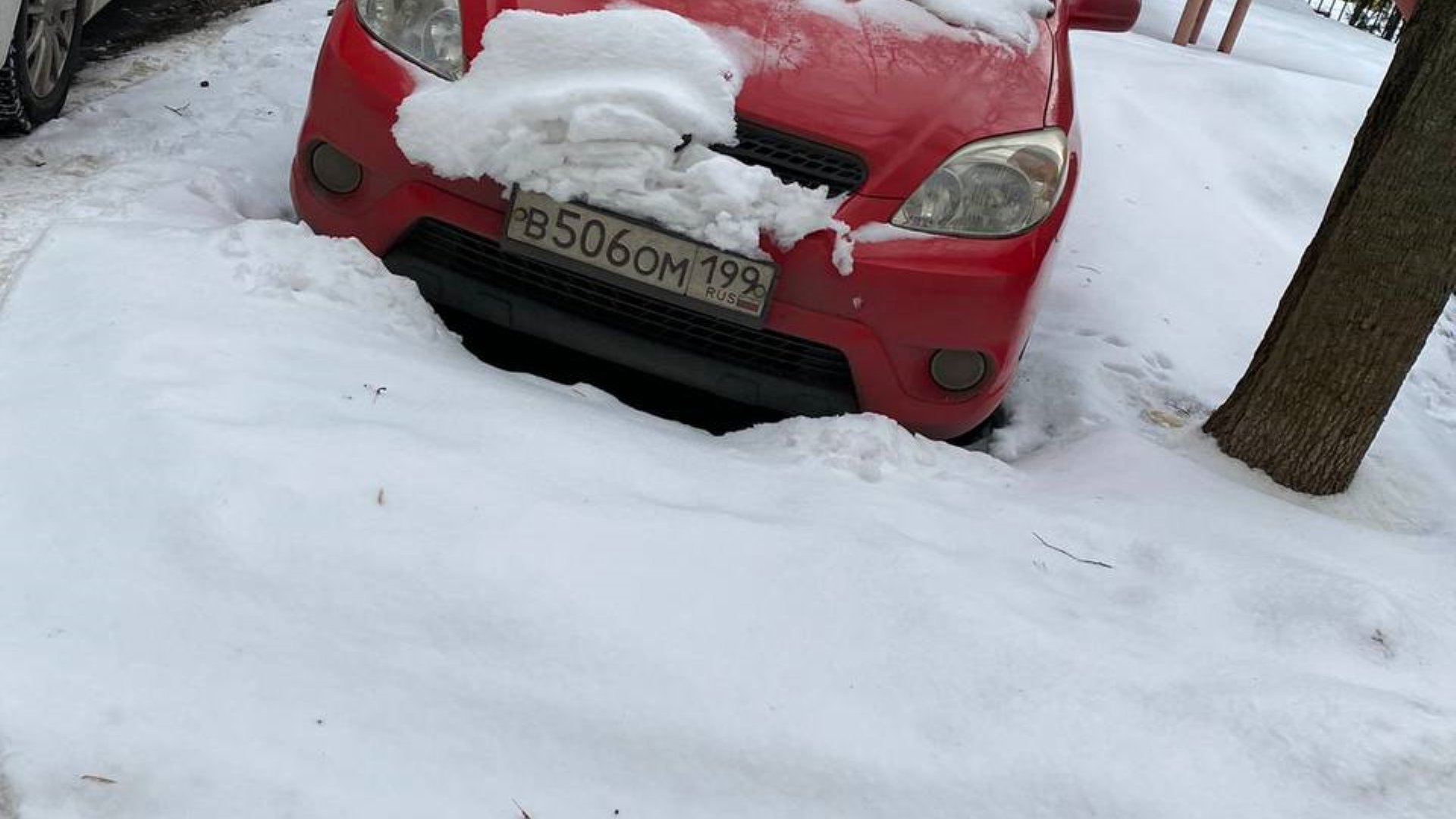Автомобиль госномер В506ОМ199