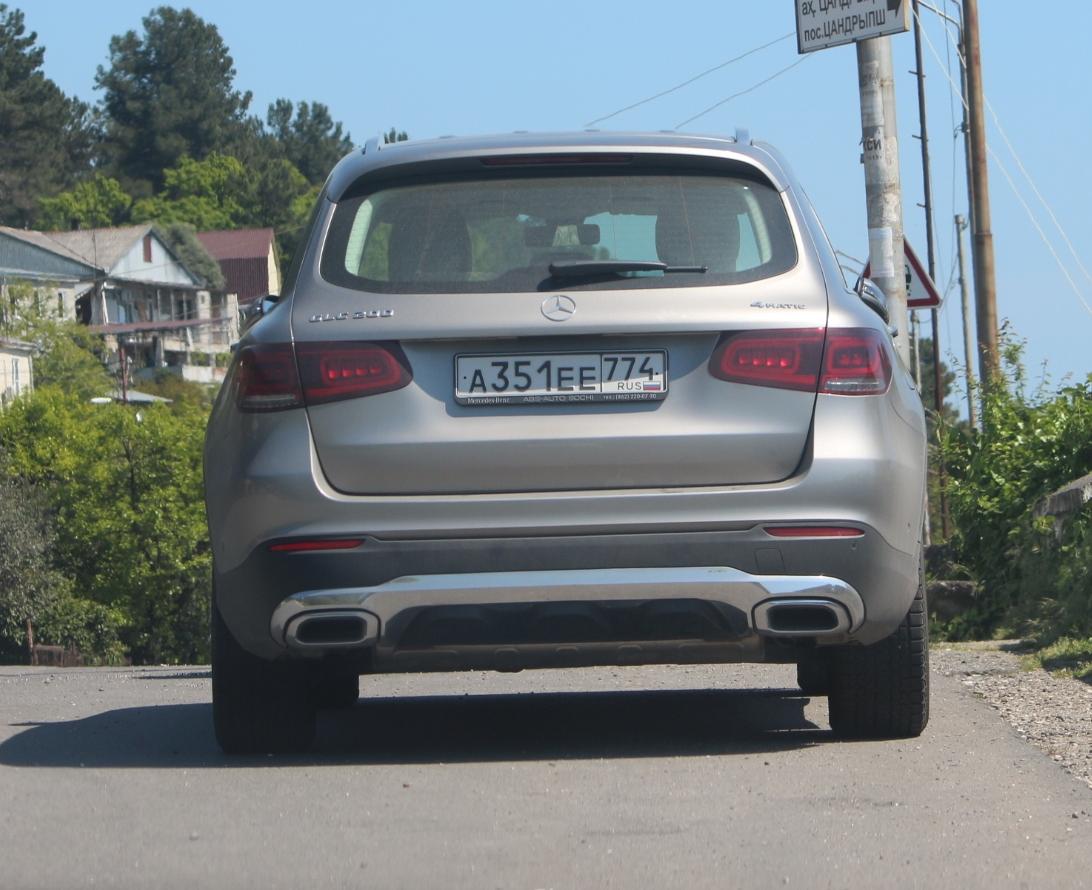 Автомобиль госномер А351ЕЕ774