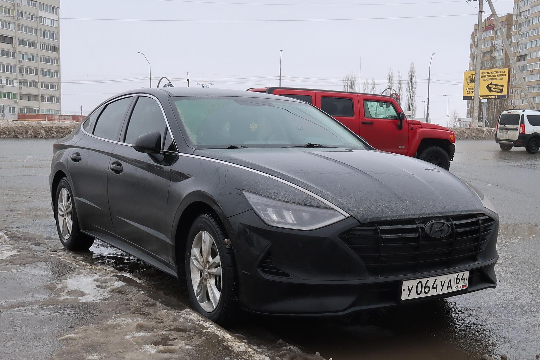 Автомобиль госномер У064УА64