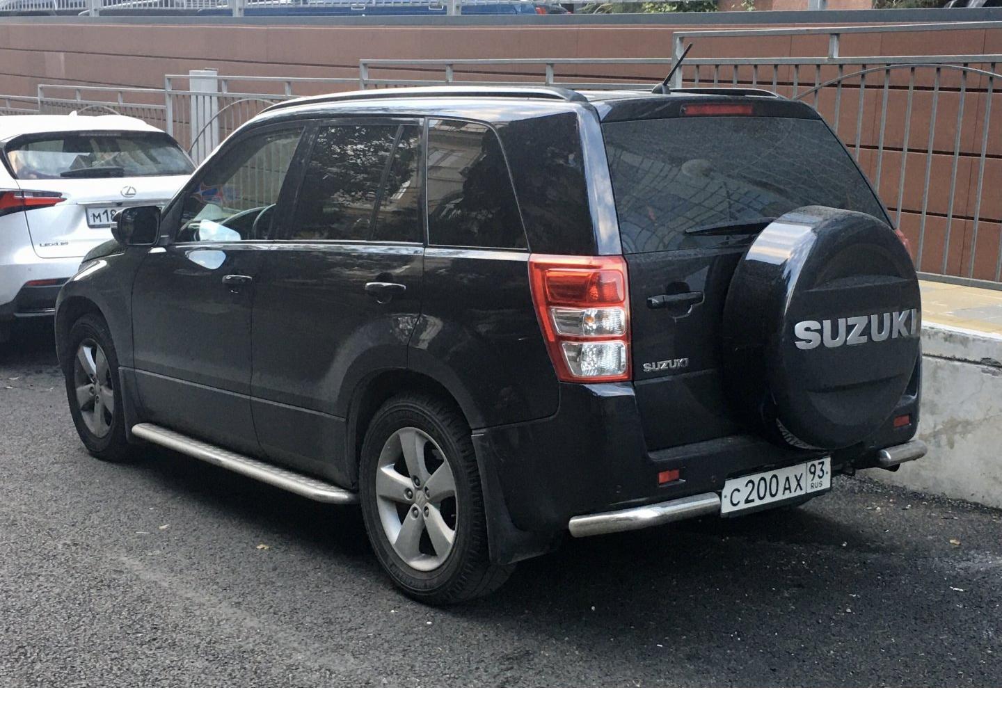 Автомобиль госномер С200АХ93
