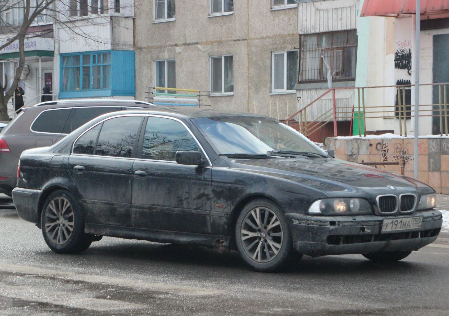 Автомобиль госномер У191НА750