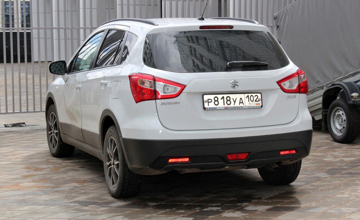 Автомобиль госномер Р818УА102