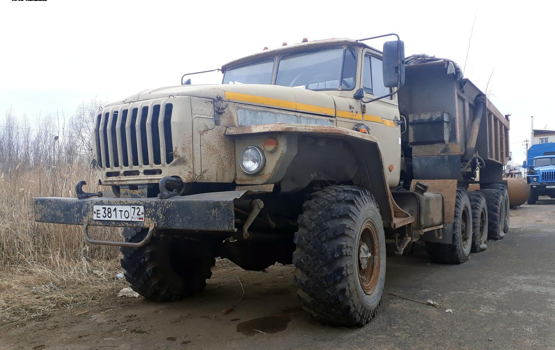 Автомобиль госномер Е381ТО72