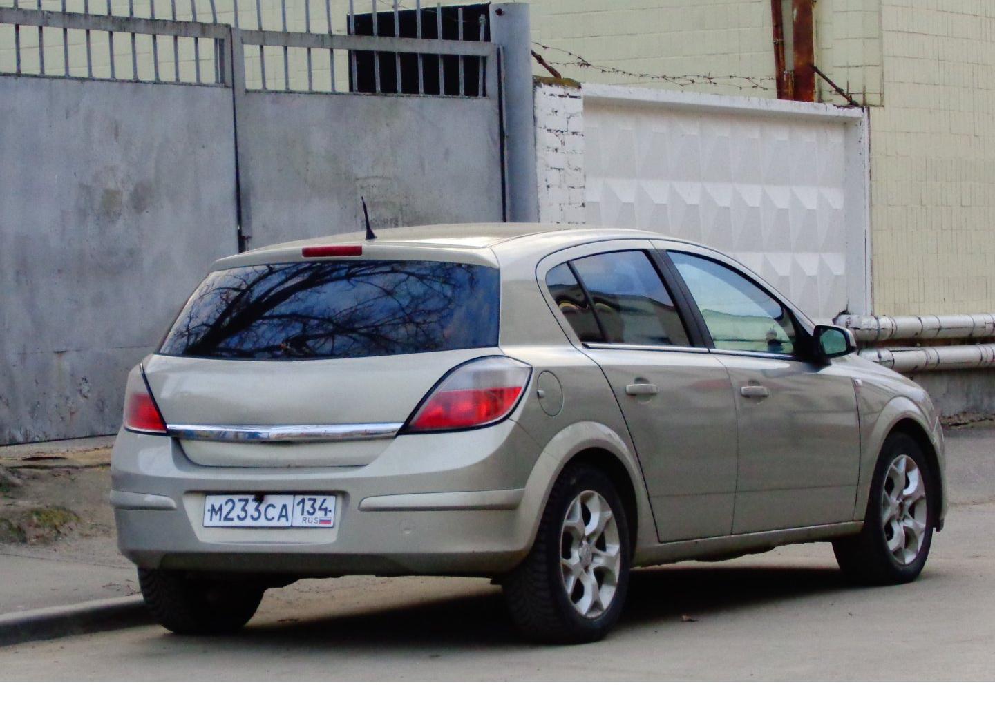 Автомобиль госномер М233СА134