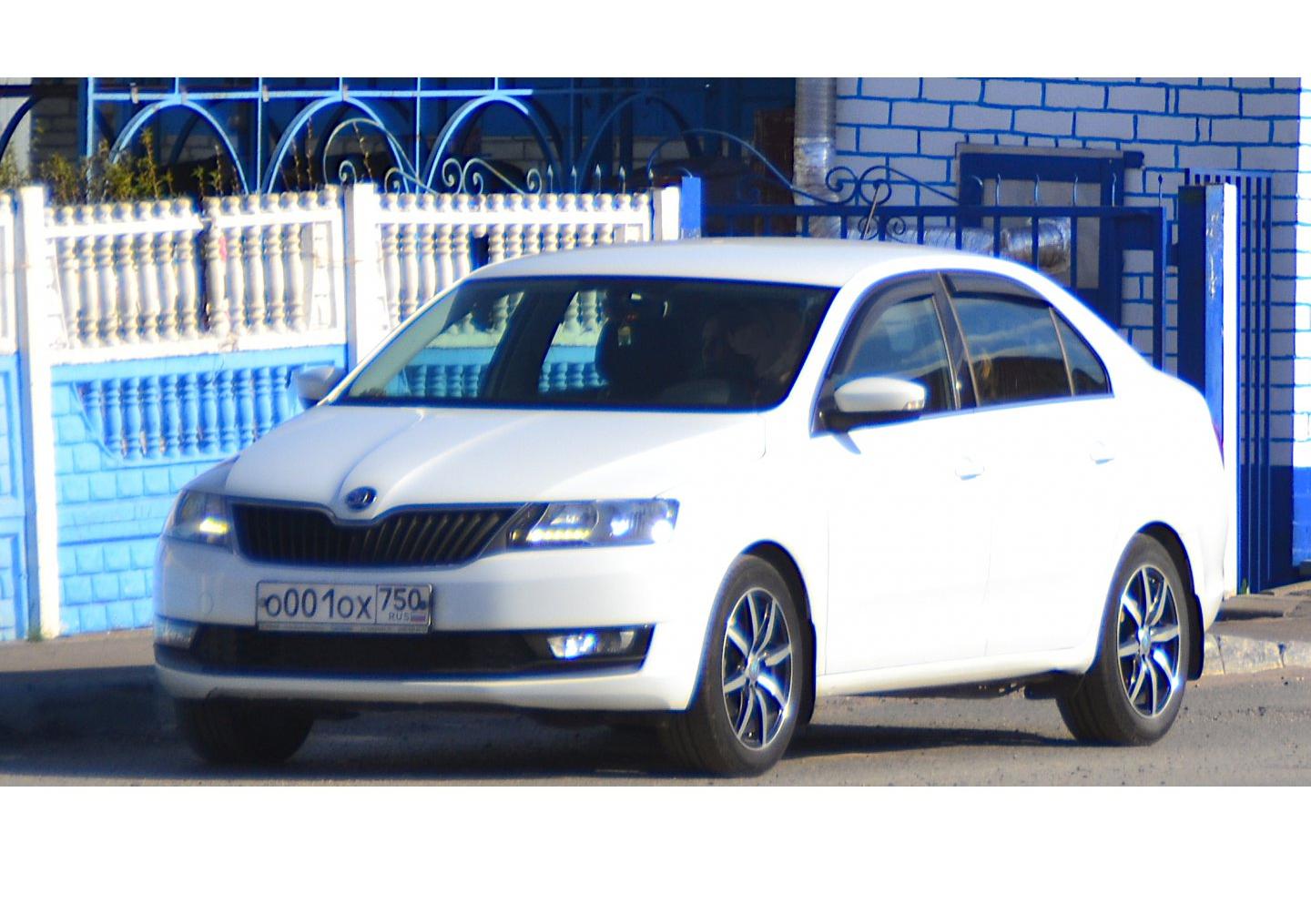 Автомобиль госномер О001ОХ750