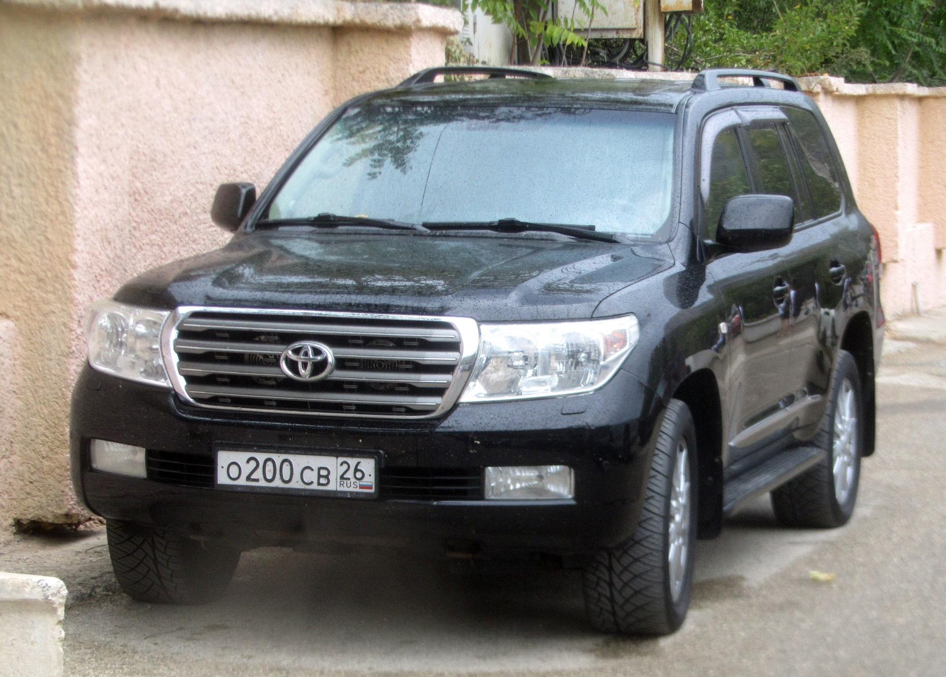 Автомобиль госномер О200СВ26