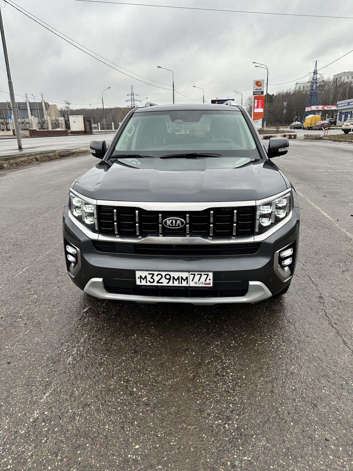 Автомобиль госномер М329ММ777