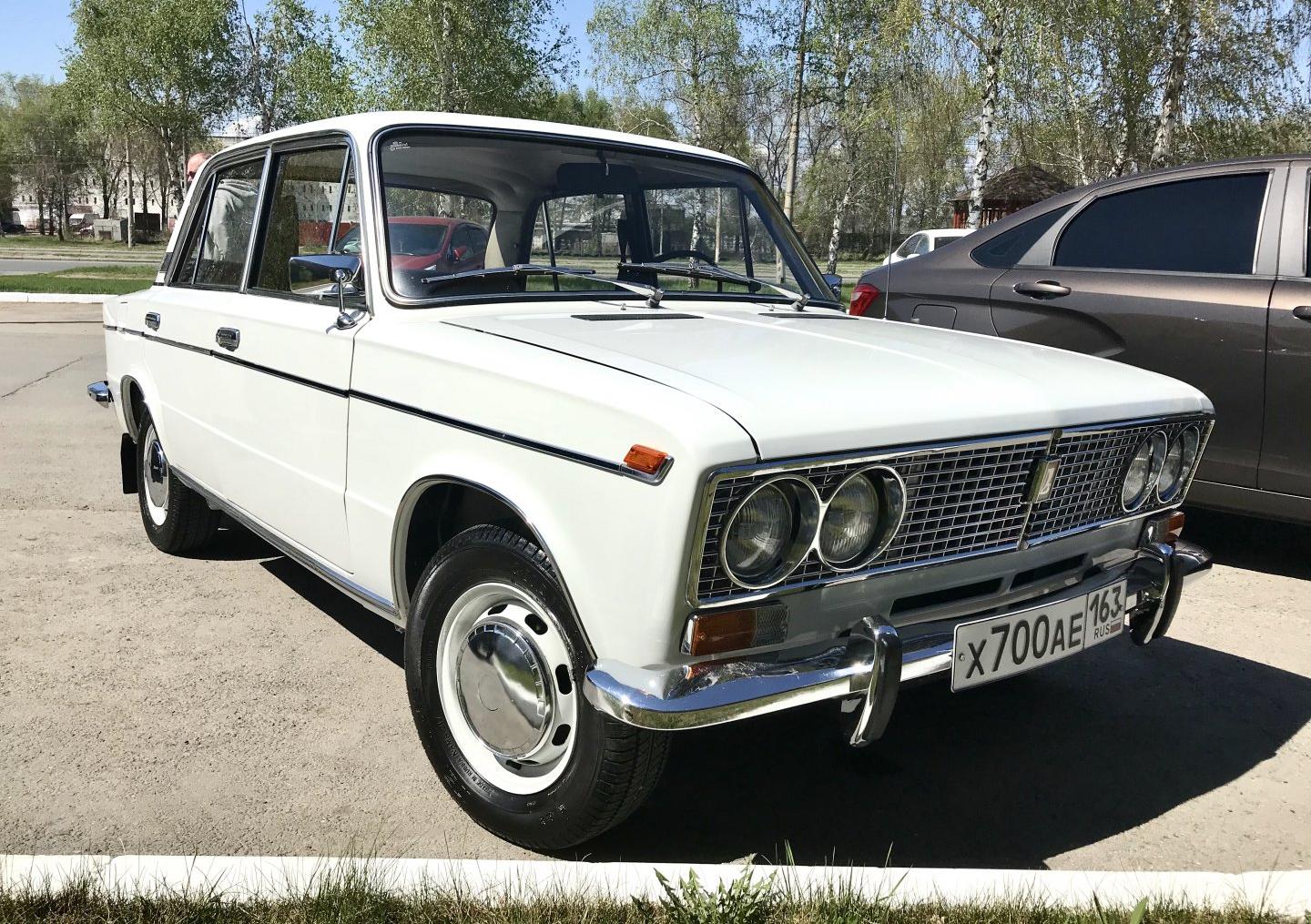 Автомобиль госномер Х700АЕ163