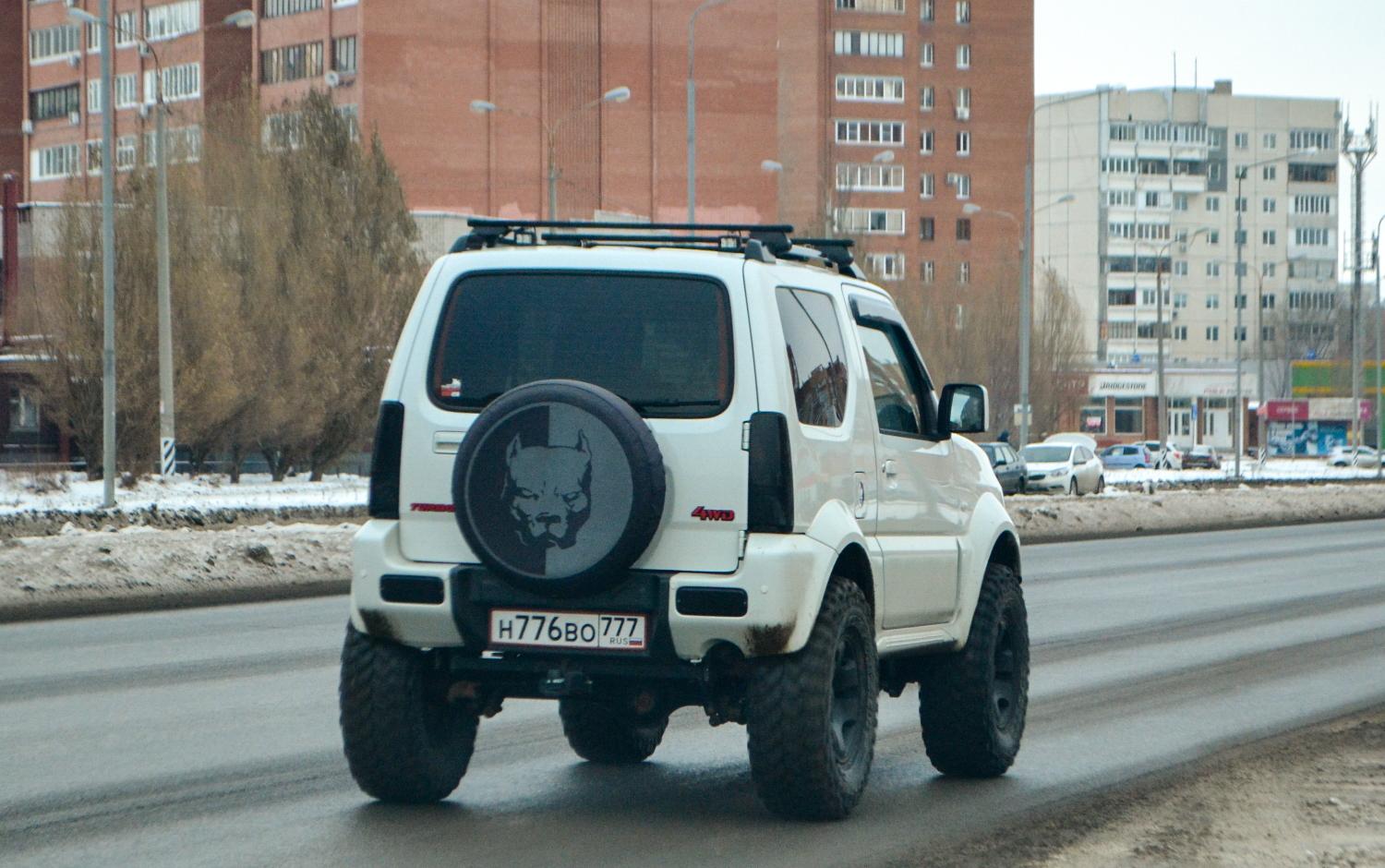 Автомобиль госномер Н776ВО777