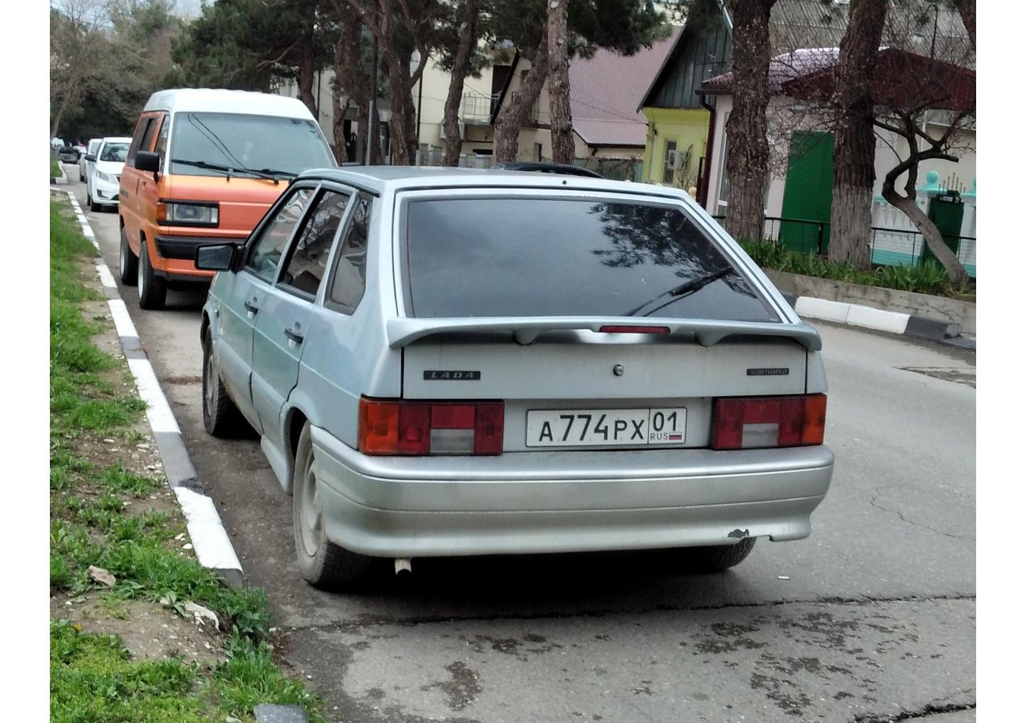 Автомобиль госномер А774РХ01
