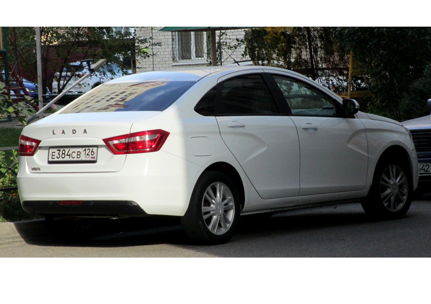 Автомобиль госномер Е384СВ126