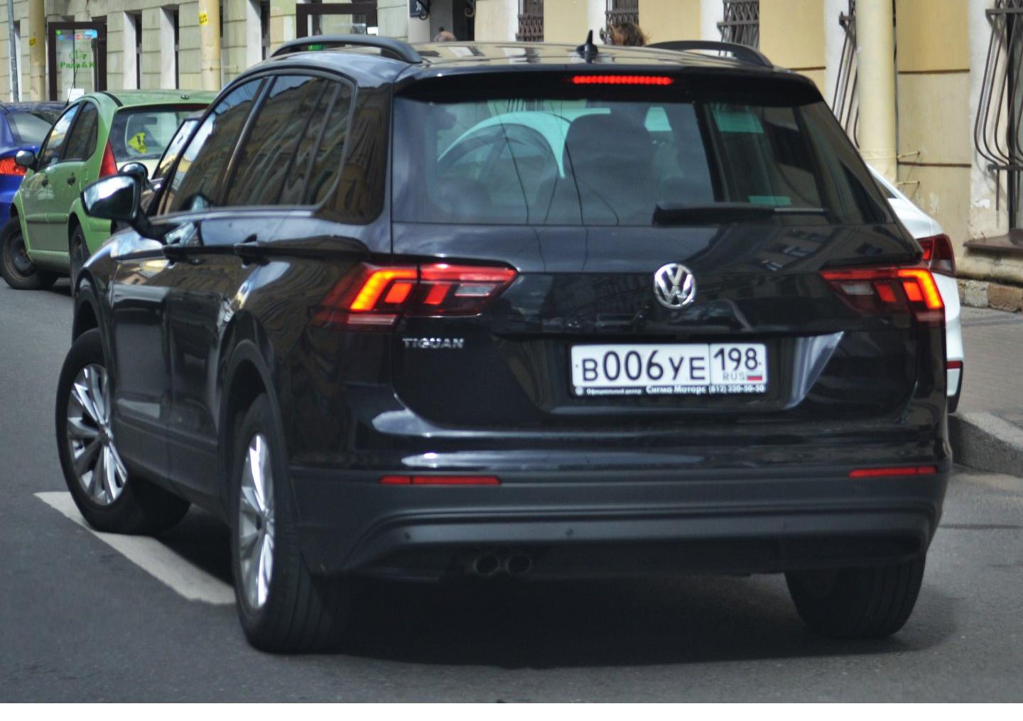 Автомобиль госномер В006УЕ198